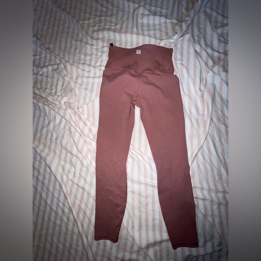 Vuori rib studio Leggings size Medium women’s pink sports wear - Picture 5 of 12